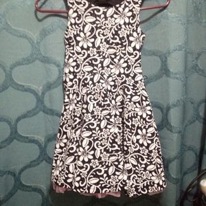 Girl's Dress